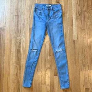 Levi’s 720 High Rise Super Skinny Ripped Jeans (121)